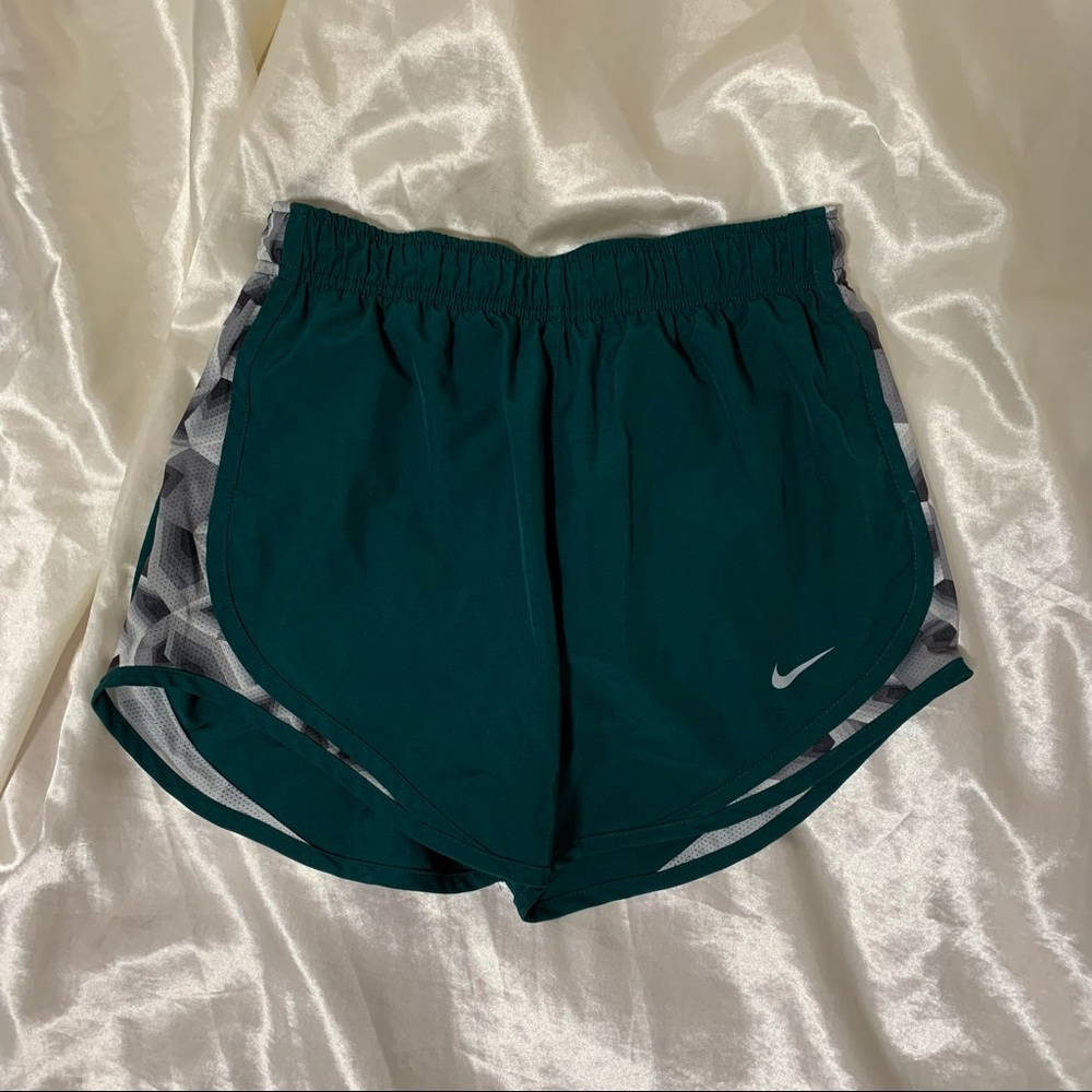 Nike workout shorts woman